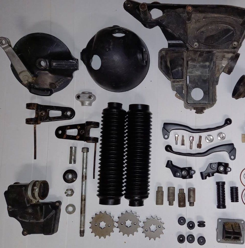 125 DTMX.phare boite a air levier soufflets  fourche pignon 1 Villepreux (78)