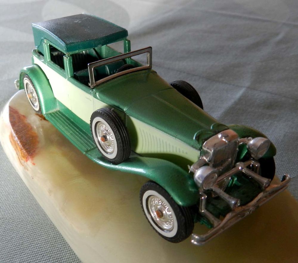 DUESBERG  J(1930) Mod�le r�duit 3 Bailly (78)