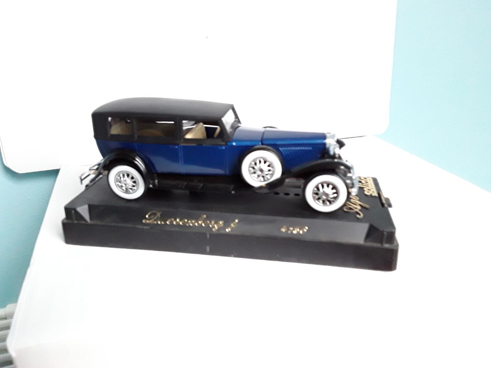 Duesemberg j bleu 4156 solido Age d'or 15 Gometz-la-Ville (91)