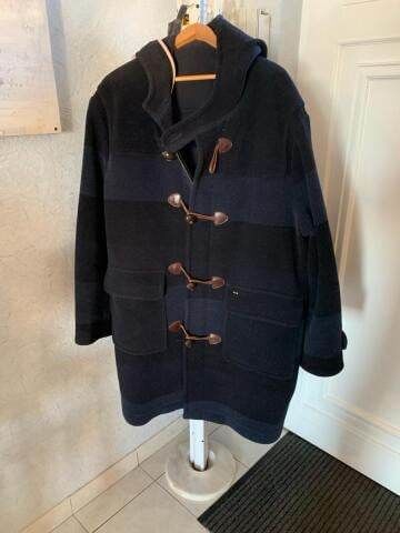 Duffle coat bleu � draperie rayures cama�eu 450 La Turballe (44)