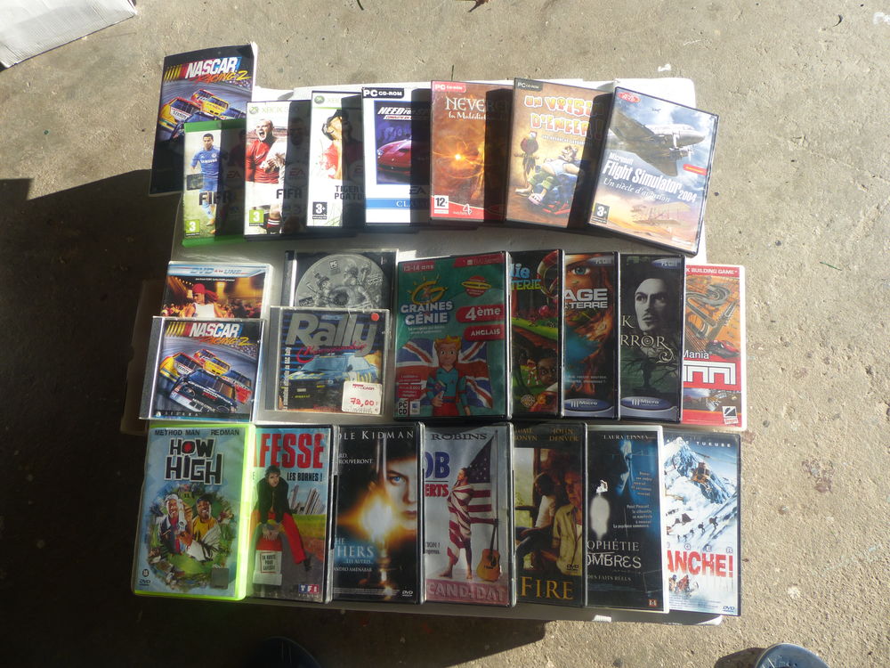 lot de jeu PC et DVDS 15 Moutiers-les-Mauxfaits (85)