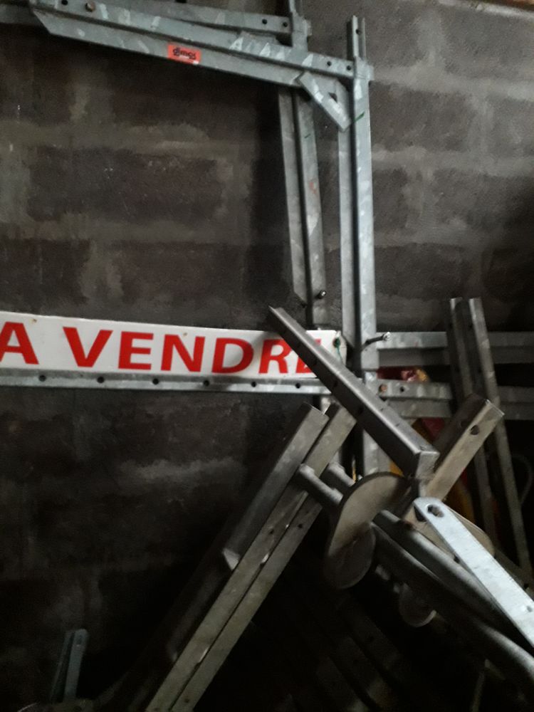 Echaffaudage suspendu  homologu�  8 �l�ments  avec filet 0 Bouligny (55)