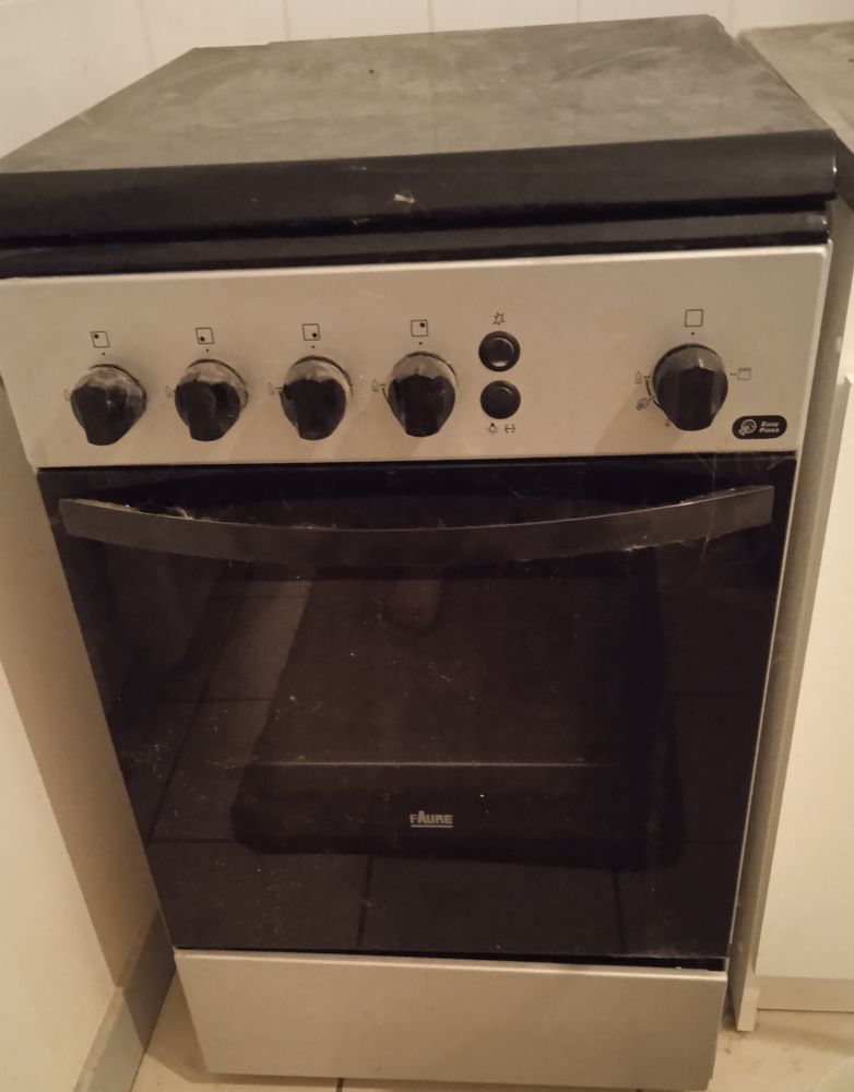 �change contre une gazini�re vitroc�ramique 0 Lamballe (22)