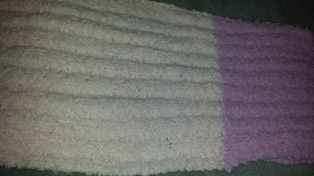 N� 399 ECHARPE ABRICOT VIOLET BLANC VERT 25 Triel-sur-Seine (78)