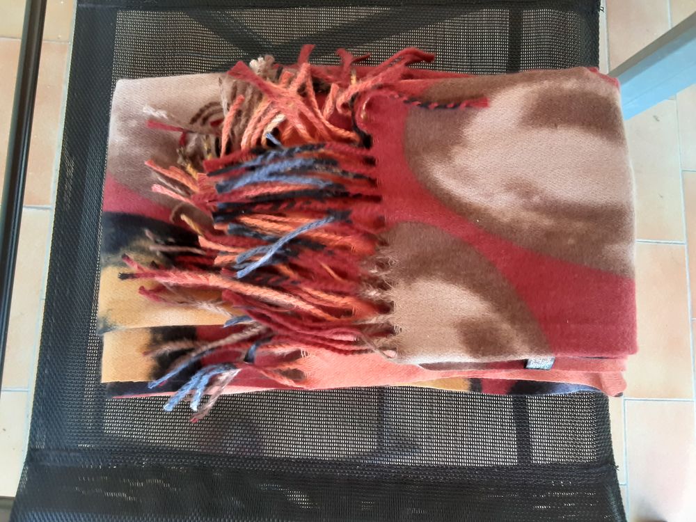 �charpe chaude neuve 5 Mauves (07)