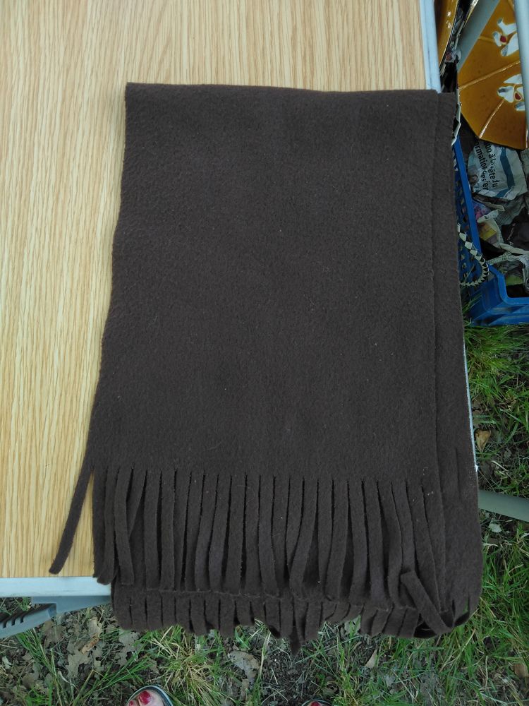 �charpe marron 8 Mont�limar (26)