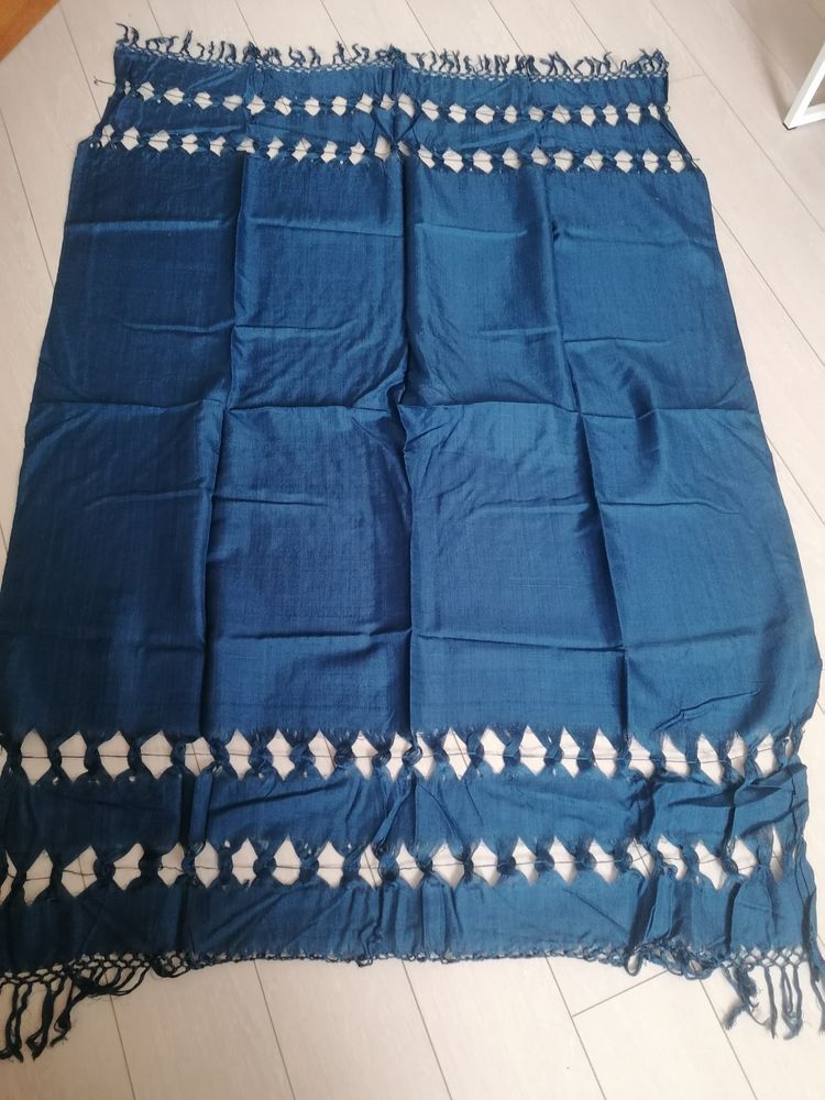 Echarpe originale en  tissu bleu 6 �ragny (95)