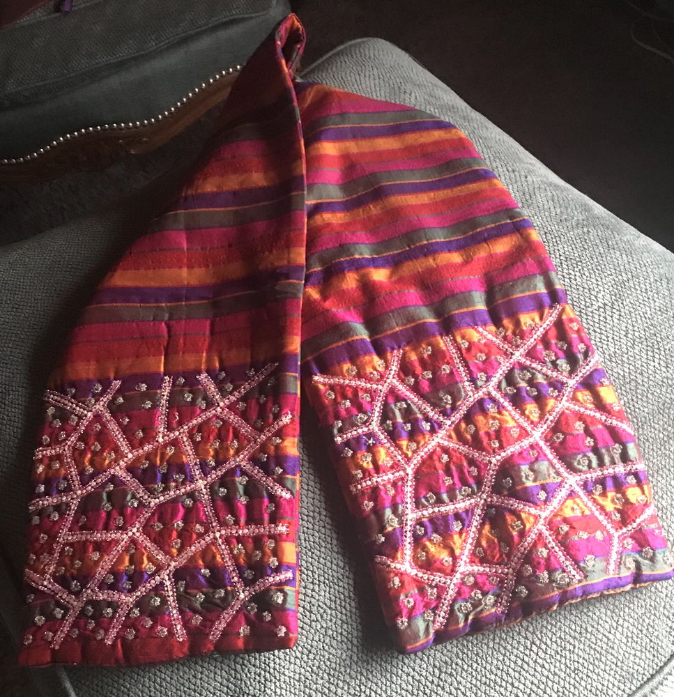 Echarpe soie Emmanuelle Khanh 20 Ivry-sur-Seine (94)