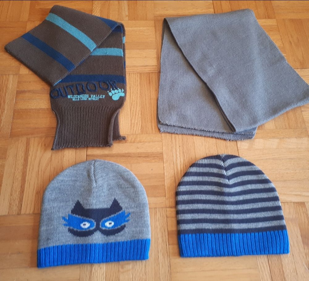 Echarpes et bonnets enfants NEUFS SANS ETIQUETTE 2 Villemomble (93)