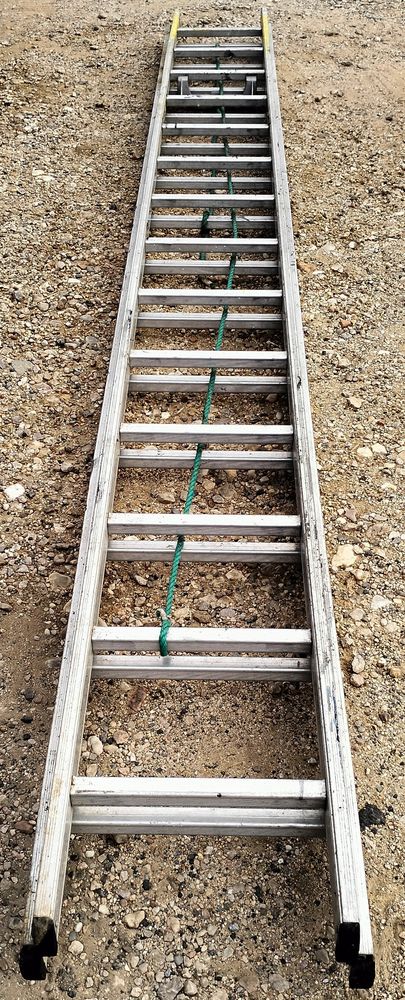 Echelle coulissante � corde 2x14 �chelons 280 Saint-Jean-de-Fos (34)