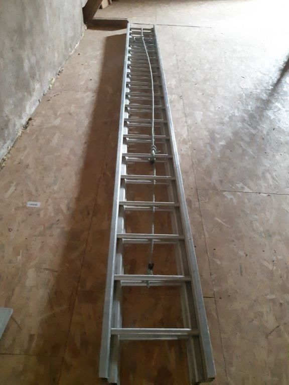 Echelle alu � coulisse de 9 m 0 Dung (25)