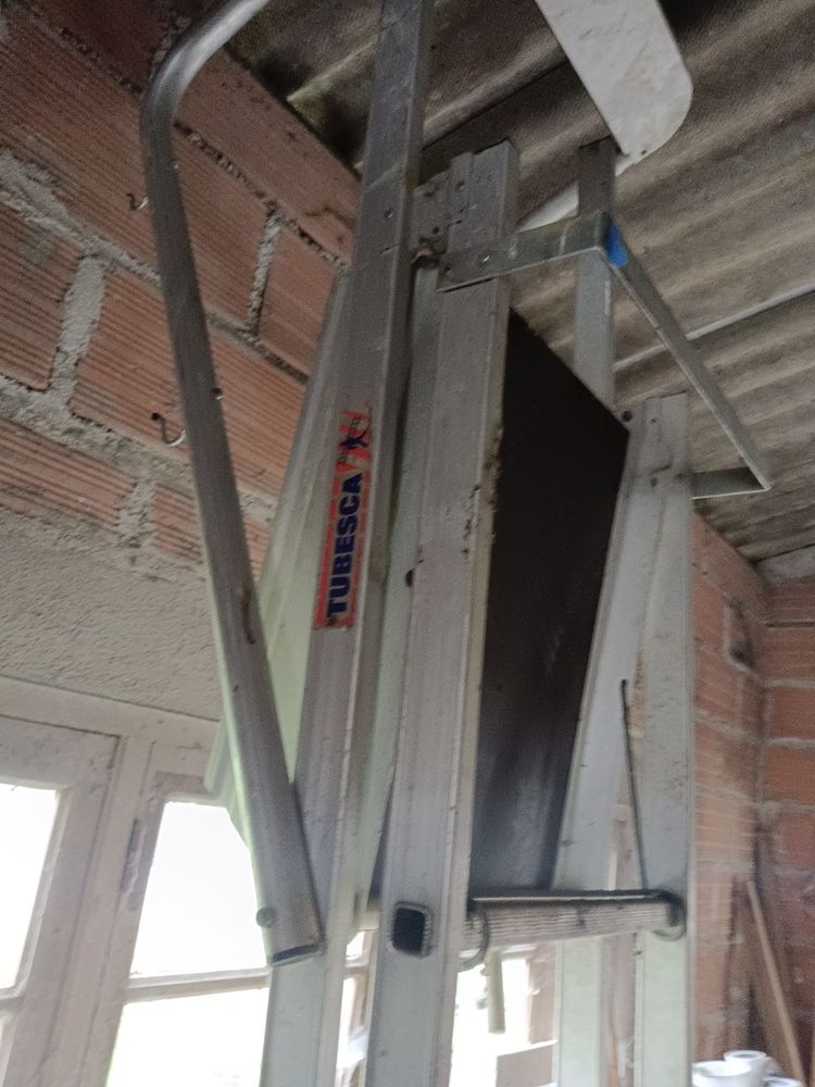 �chelle escarbot, tubesca avec plateforme de travail 60 Genay (21)