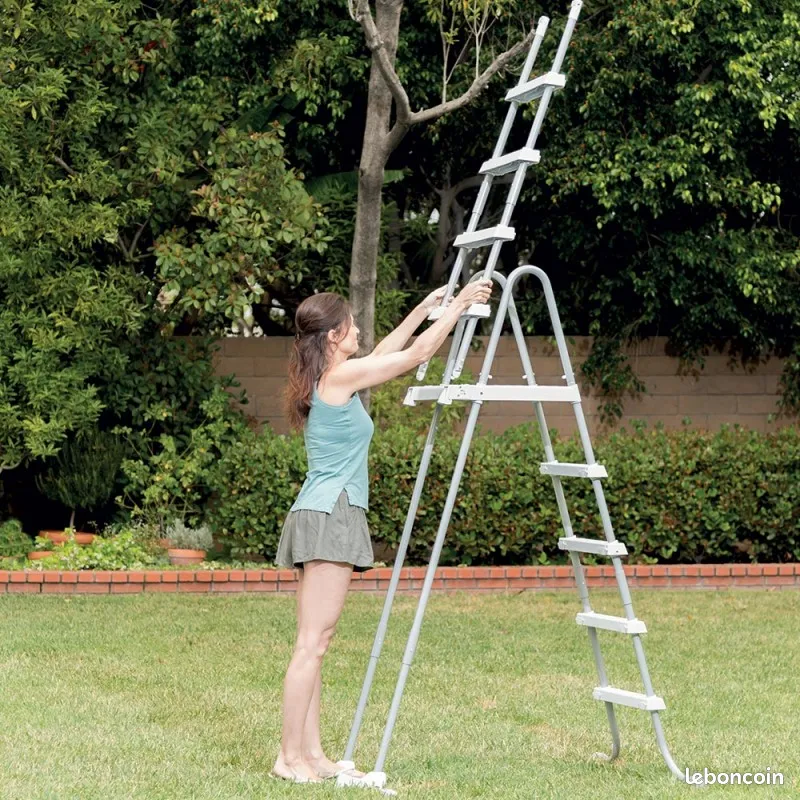 Echelle piscine 122cm 35 Saint-Just-Chaleyssin (38)