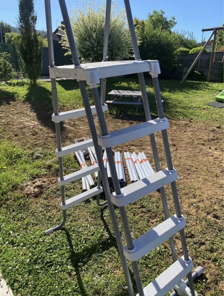 �chelle pour piscine 1m22 de hauteur 30 Bourg-en-Bresse (01)