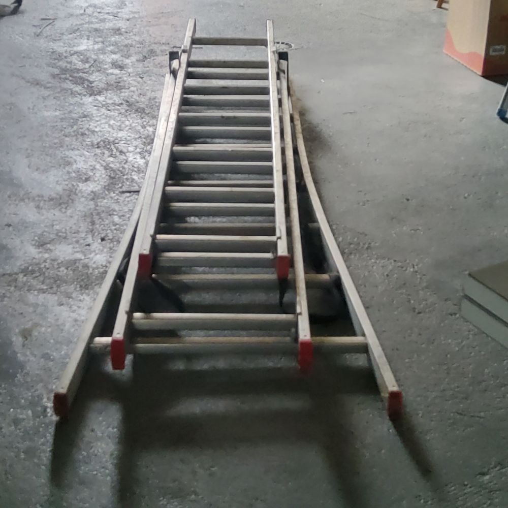 Echelle transformable  aluminium COGNET  6 m�tres 85 Lal�uf (54)