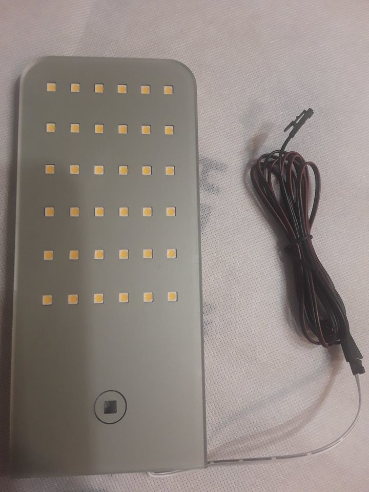 Eclairage LED, pour soubassement ou niche meuble 70 Serres-Castet (64)