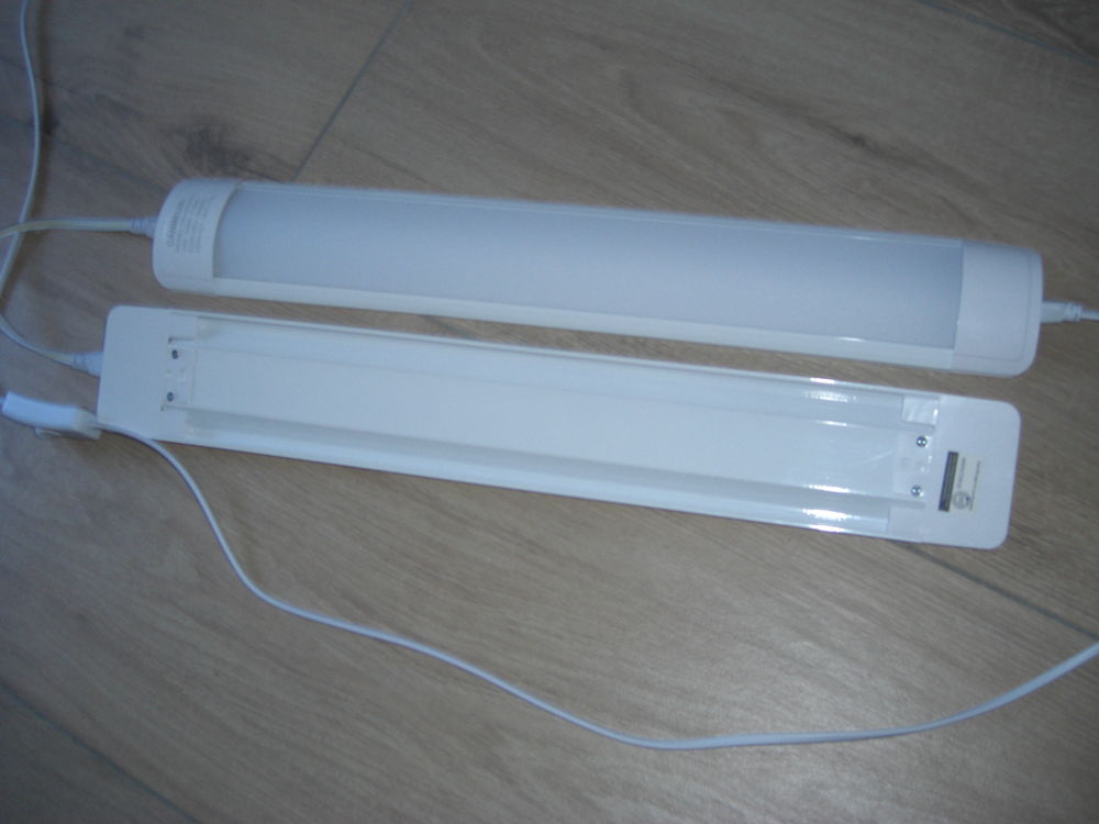 eclairage  sous meuble haut cuisine ou autre 13 Ch�teaubriant (44)