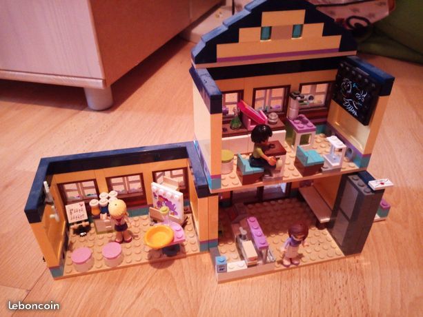 ecole lego friends 25 Tr�voux (01)