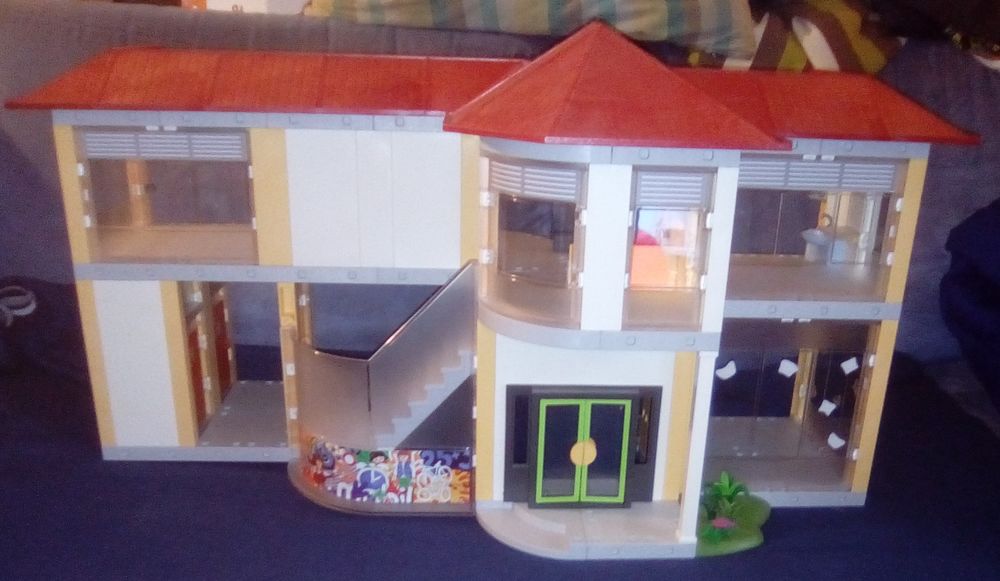 �cole Playmobil 35 Beauchamp (95)