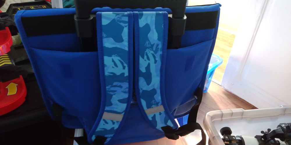 Un sac d �cole super h�ros  pour gar�ons
Jamais servir tous 12 Nemours (77)