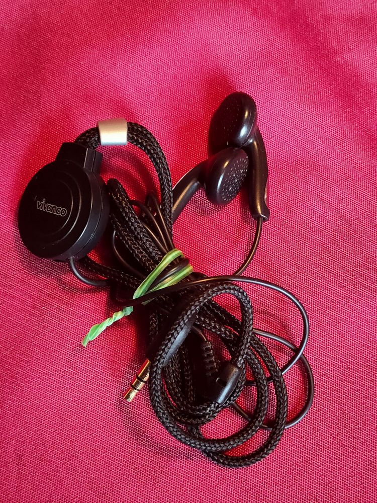 �couteurs intra-auriculaires 1 Avermes (03)