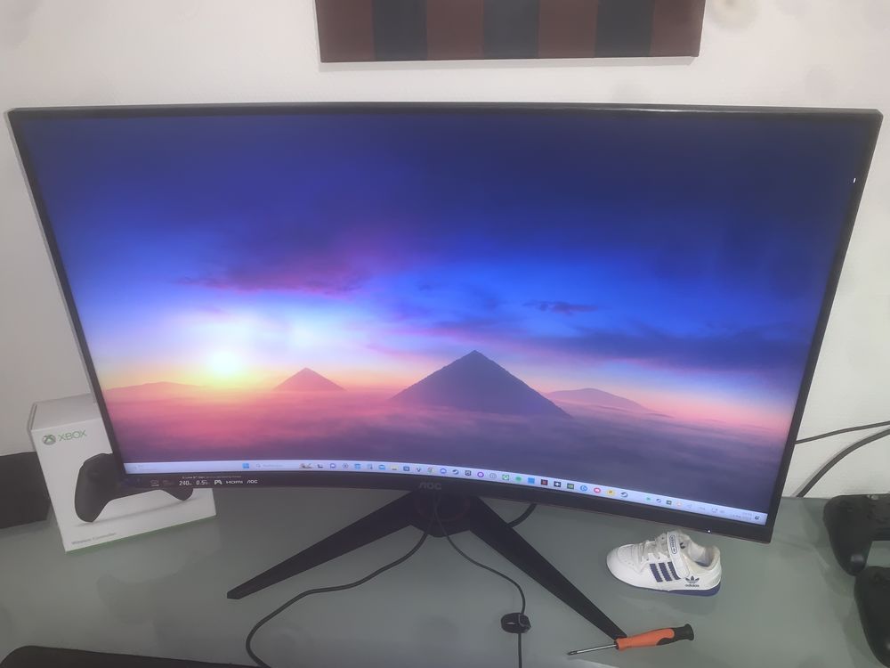 ecran 240hz 32pouces AOC 200 Sully-sur-Loire (45)