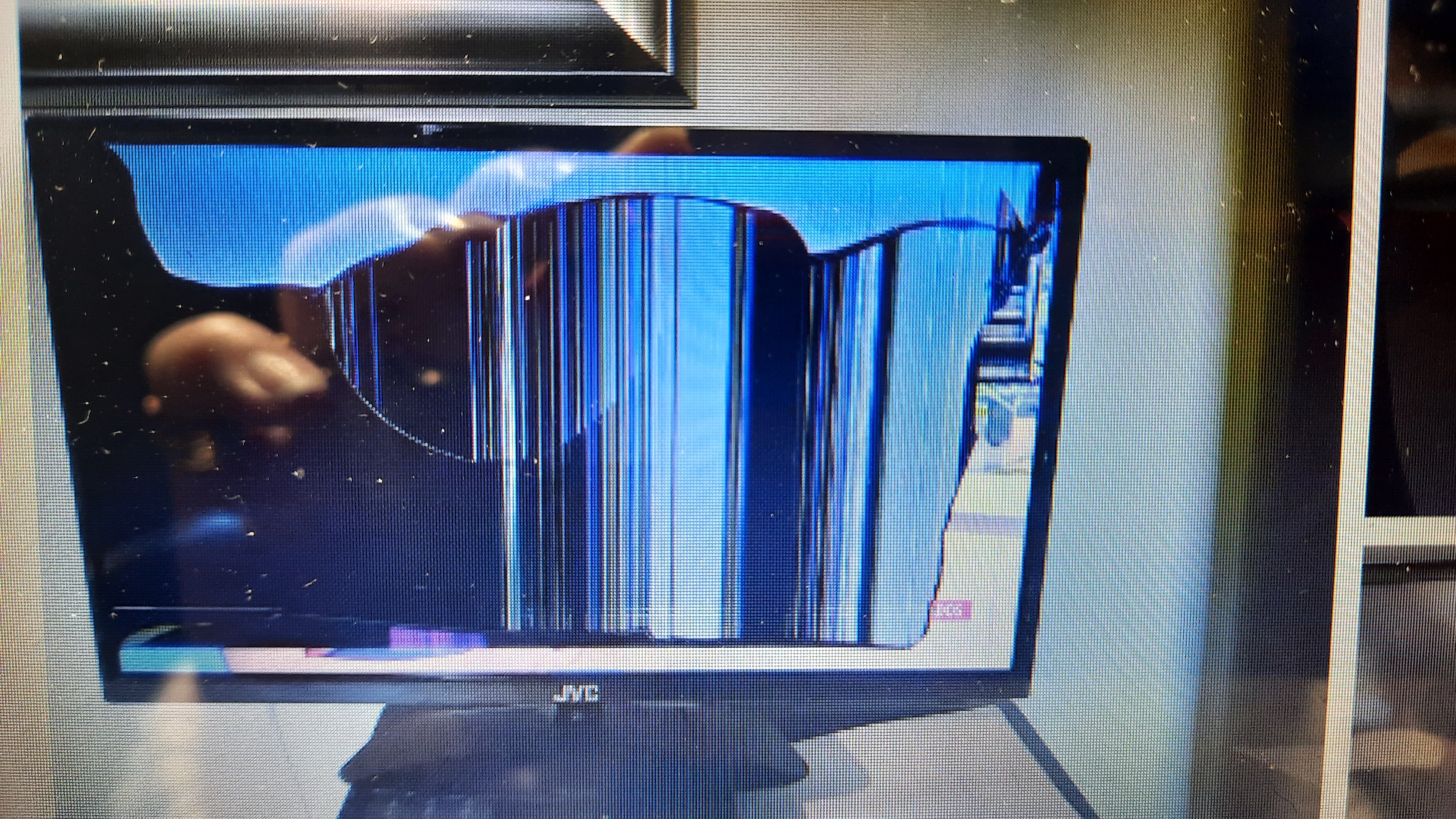 TV 60 cm �cran  cass� 0 Boujan-sur-Libron (34)