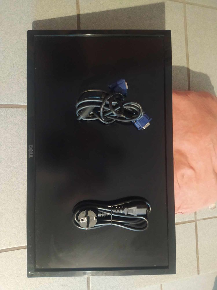 �cran PC Dell UltraSharp (sans pied)
60 Oriol-en-Royans (26)