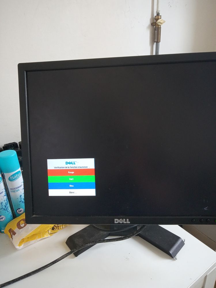 ecran DELL 7 Paris 17 (75)