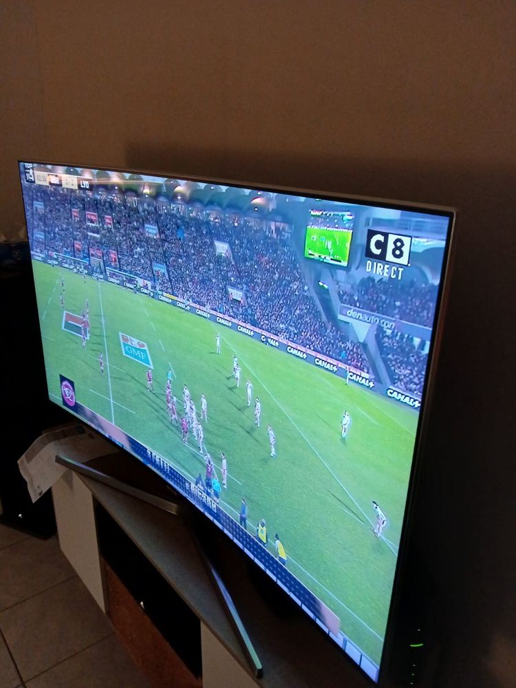 TV �cran incurv� 420 Toulon (83)