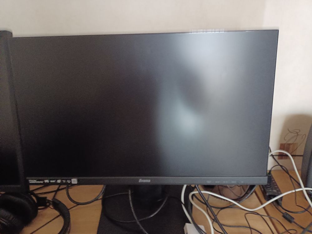 �cran info 24 pouces �tat impeccable 80 Ach�res (78)