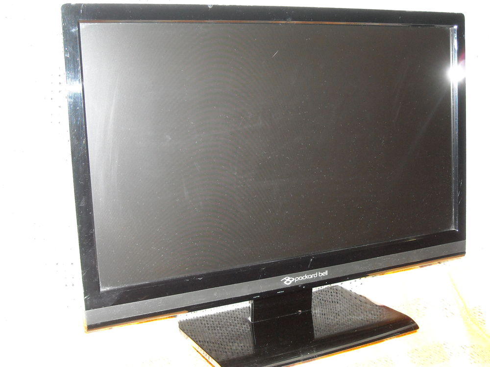 ECRAN PC OU  MONITEUR 40 Ch�tillon-sur-Seine (21)