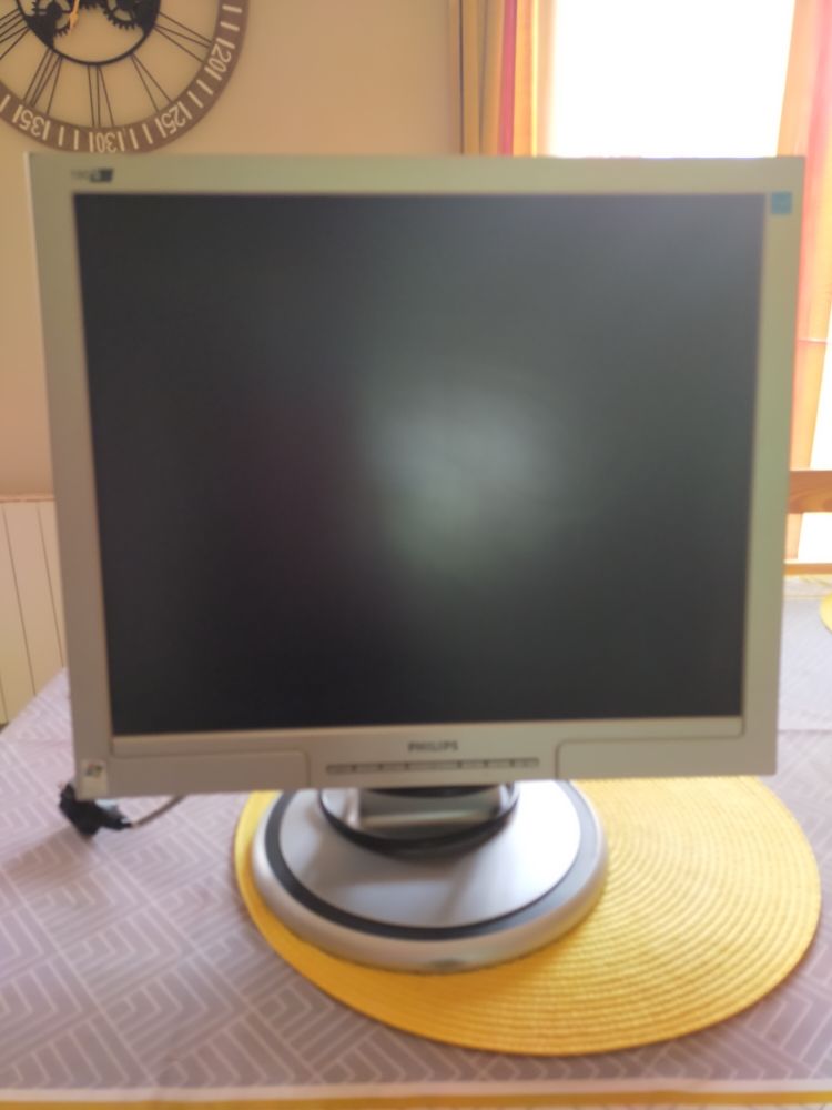 �cran ordinateur Philips 15 �vron (53)
