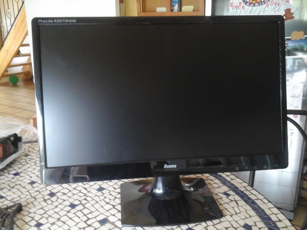 ECRAN ORDINATEUR 80 Gr�zieux-le-Fromental (42)