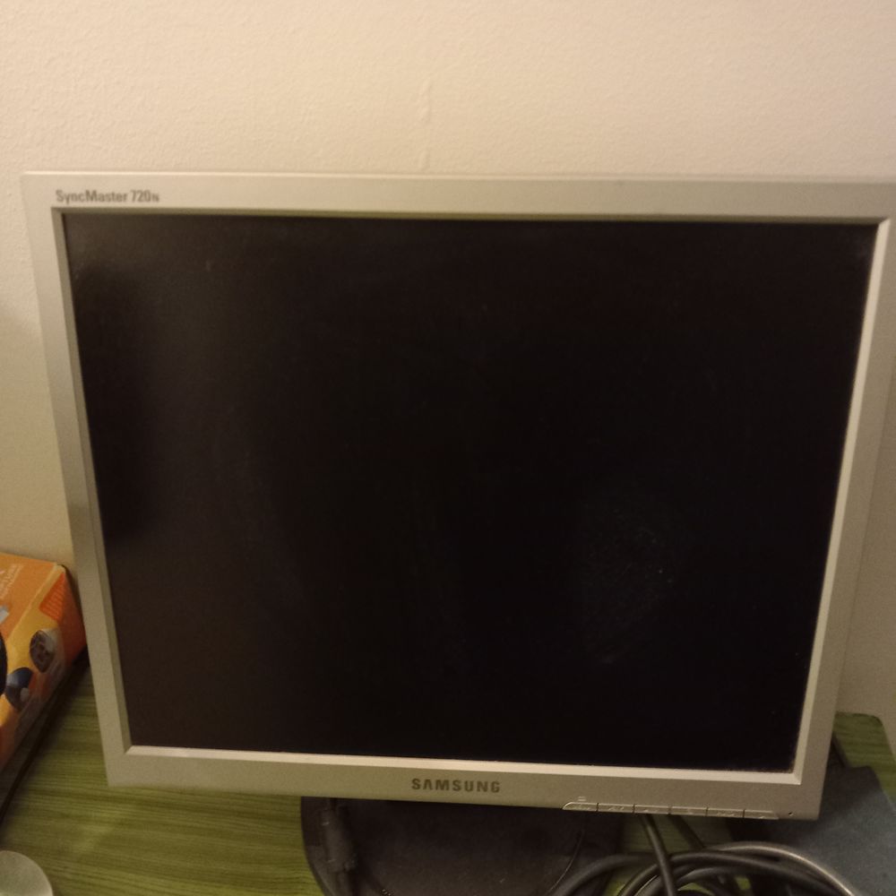 Ecran d ordinateur 30 Abbeville (80)