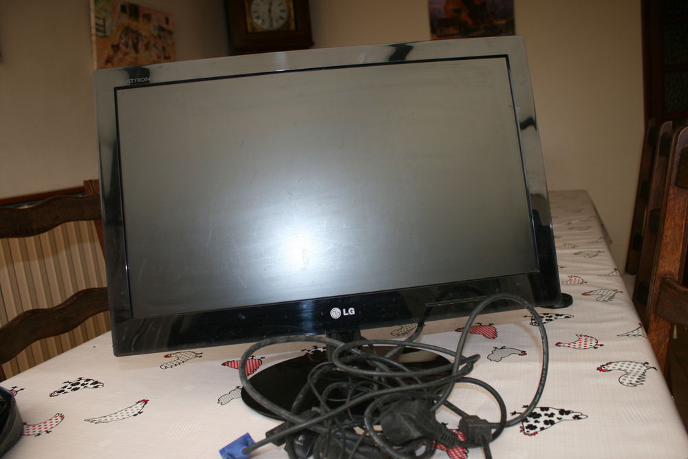 Ecran ordinateur 0 �pernay (51)