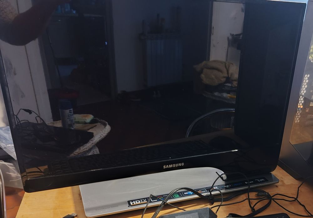 �cran d'ordinateur 100 Monteux (84)