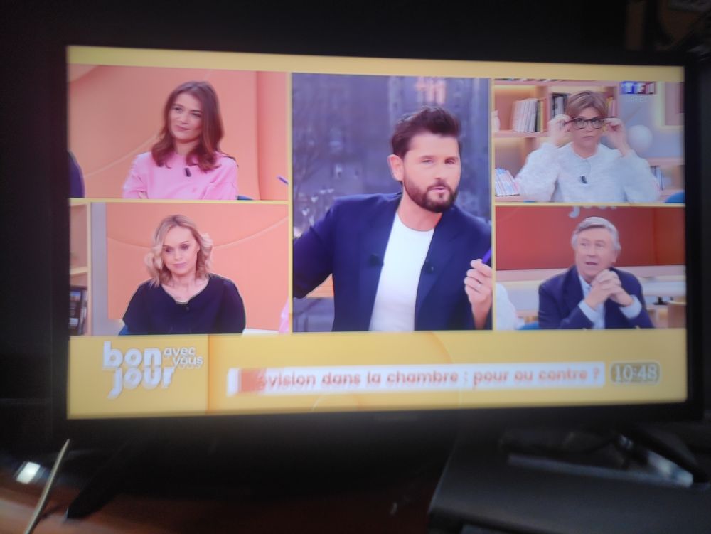 �cran plat led marque Techwood 70 Fouqui�res-l�s-Lens (62)