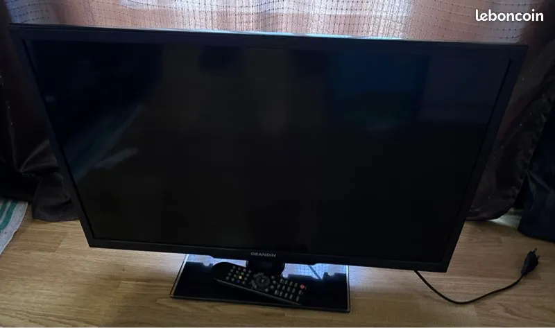tv ecran plat 40 Chavagnes-en-Paillers (85)