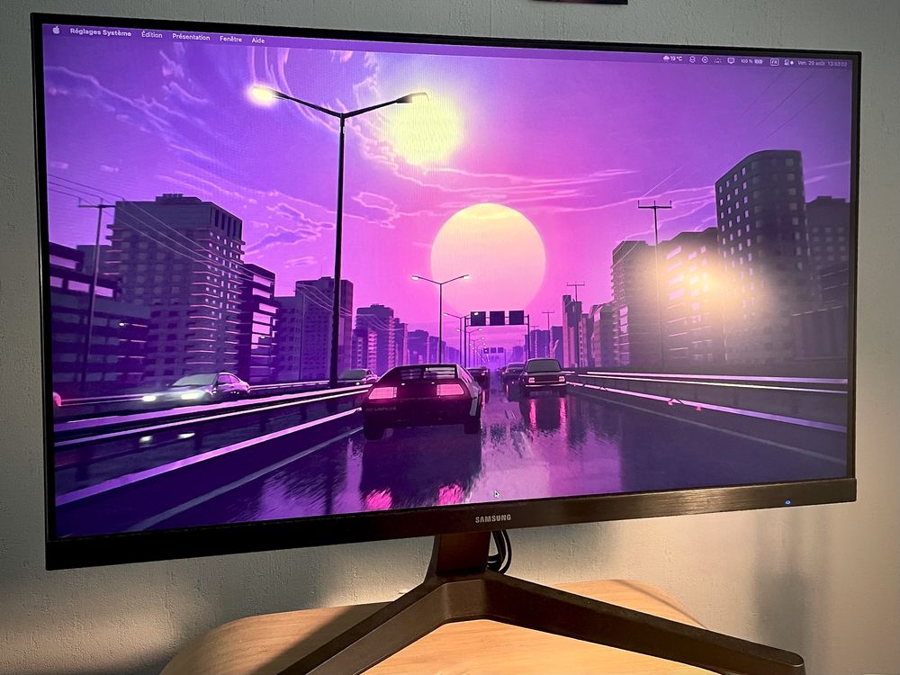 �cran PC Samsung 24  - Comme Neuf - � R�cup�rer Aujourd'hui 90 Saint-Cyr-sur-Loire (37)