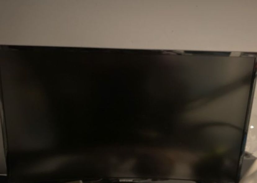 �cran Samsung 27 pouces incurv� 140 Nice (06)