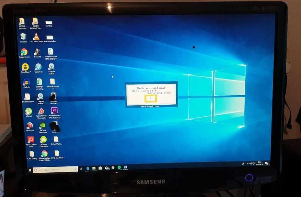 Ecran Samsung SyncMaster 2032BW 20 Pouces 40 Paris 19 (75)