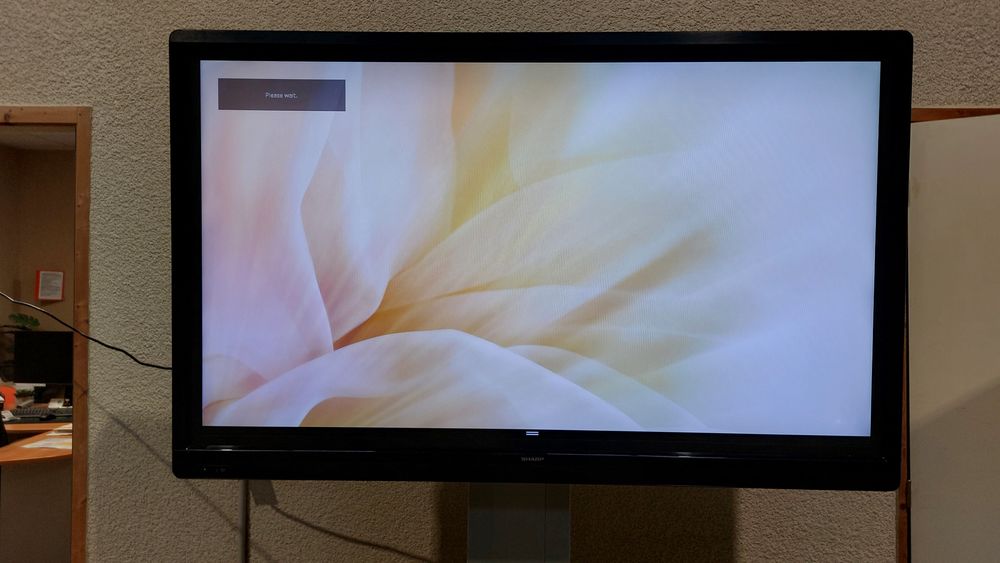 Ecran tactile SHARP PN-60TA3, 60  1500 Cessenon-sur-Orb (34)