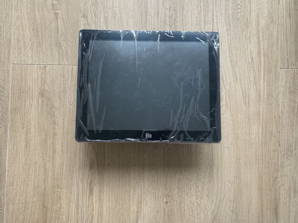 �cran ell touch 1523L 580 Les Clayes-sous-Bois (78)