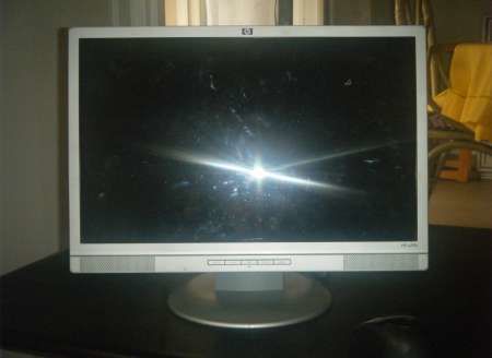 �cran LCD 17  30 Villefranche-sur-Mer (06)