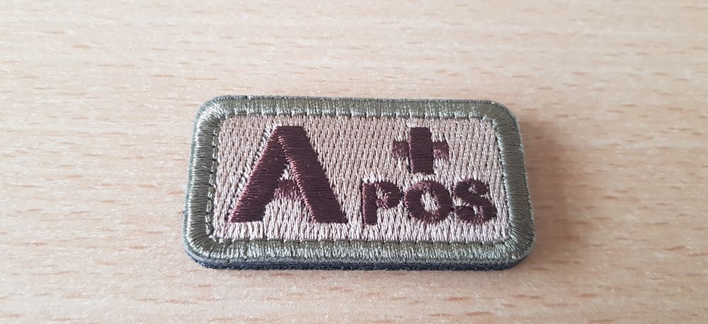 �cusson brod� 
groupe sanguin A+ positif 
5x2,5 cm
4 Carnon Plage (34)