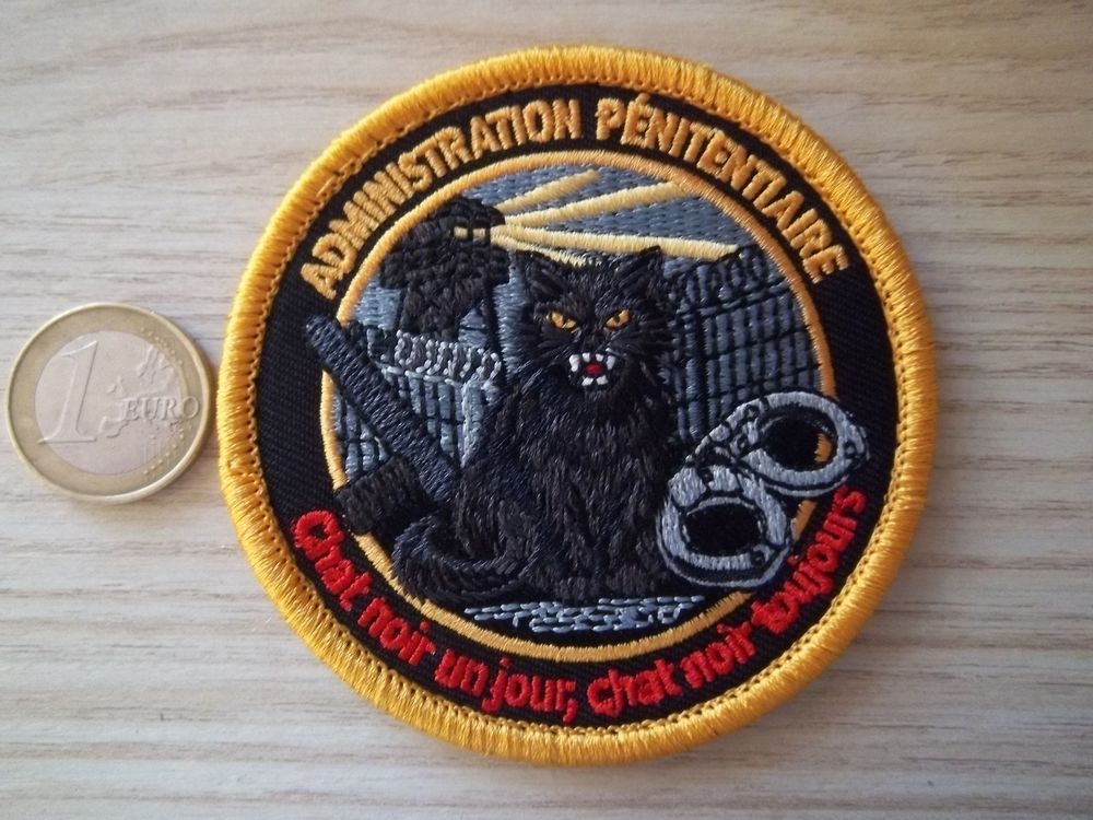 �cusson collection administration p�nitentiaire insigne 10 Valognes (50)