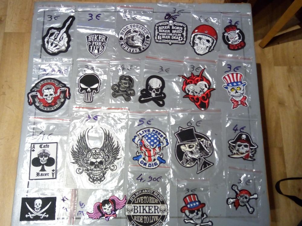 ECUSSON RELIGION SKULL 3 Saint-Brieuc (22)