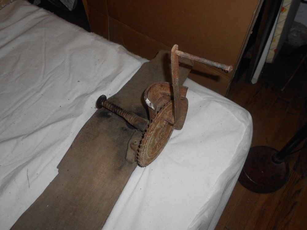 EGRAINEUSE A MAIS 49 Montauban (82)