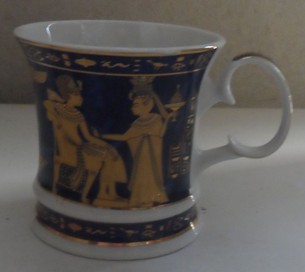 Mug �gyptien en porcelaine vintage neuf jamais utilis� 25 Castries (34)